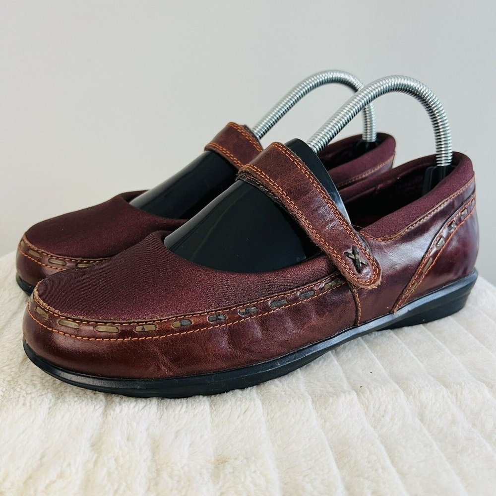 BERRIES By AETREX NWT Darla Maroon Leather Mary Janes ~ Womens Size 8